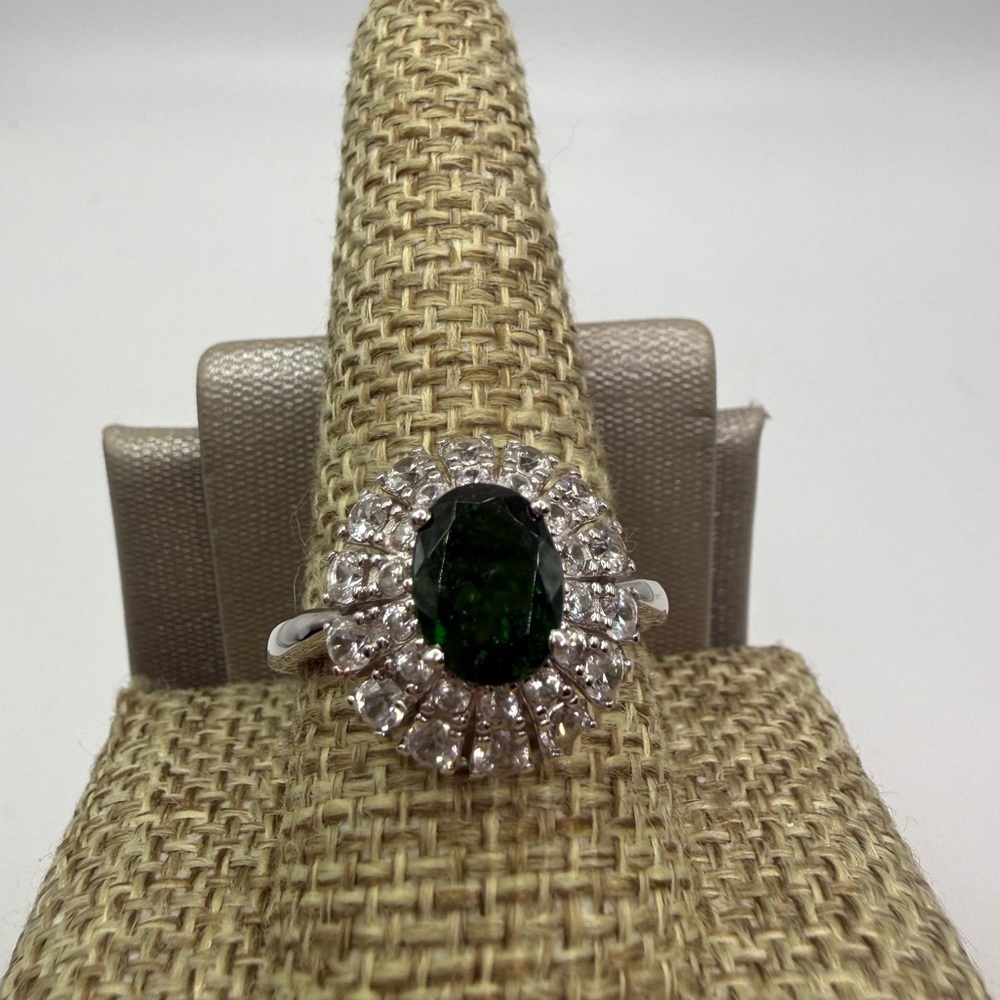 925 SD Sterling Silver Emerald Green Oval Halo Ring Size 9.75